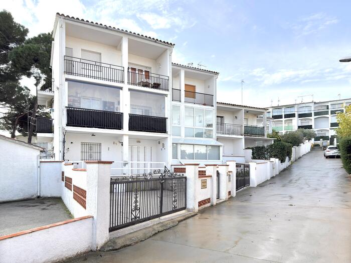 Apartment - L´escala - 2 bedrooms - 0 persons